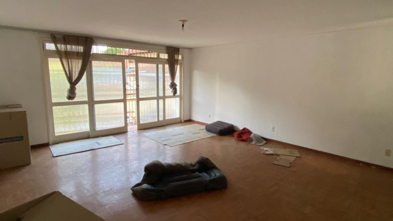 Imagem Casa com 5 Quartos à Venda, 300 m² em Casa Forte - Recife