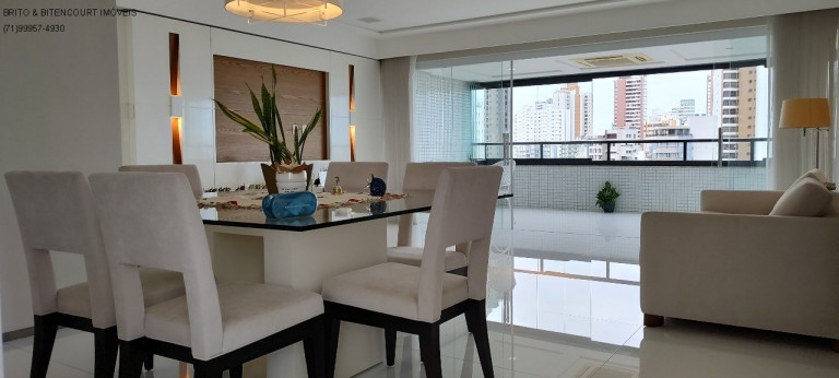 Imagem Imóvel com 3 Quartos à Venda, 143 m² em Graça - Salvador Imagem Imóvel com 3 Quartos à Venda, 143 m² em Graça - Salvador