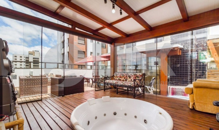 Imóvel com 3 Quartos à Venda, 245 m² em Bela Vista - Porto Alegre