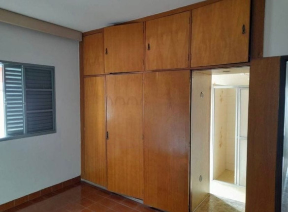 Imagem Casa com 4 Quartos à Venda, 450 m² em Centro - Pindamonhangaba