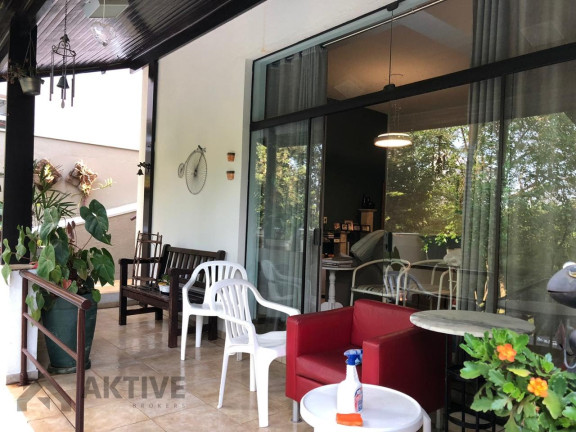 Imagem Casa de Condomínio com 5 Quartos à Venda, 370 m² em Alphaville - Barueri