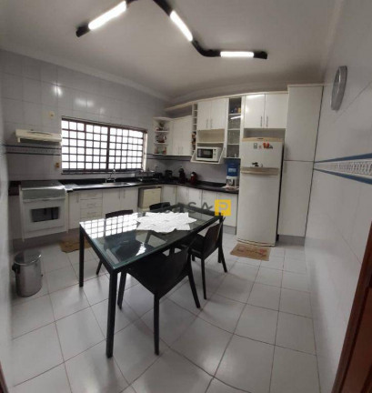 Imagem Casa com 3 Quartos à Venda, 302 m² em Vila Brasil - Santa Bárbara D'oeste Imagem Casa com 3 Quartos à Venda, 302 m² em Vila Brasil - Santa Bárbara D'oeste