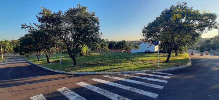 Terreno à Venda, 3.000 m² em Condomínio Village Castelo - Itu