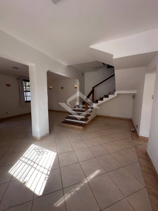 Imagem Casa com 4 Quartos à Venda, 644 m² em Saldanha Marinho - Petrópolis Imagem Casa com 4 Quartos à Venda, 644 m² em Saldanha Marinho - Petrópolis