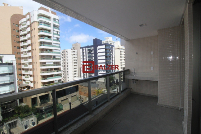 Imagem Apartamento com 3 Quartos à Venda, 136 m² em Centro - Florianópolis Imagem Apartamento com 3 Quartos à Venda, 136 m² em Centro - Florianópolis