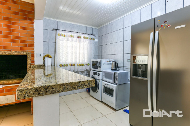Imagem Casa com 2 Quartos à Venda, 93 m² em Xaxim - Curitiba