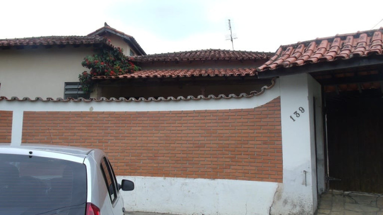 Casa com 4 Quartos à Venda, 378 m² em Alto Do Cardoso - Pindamonhangaba