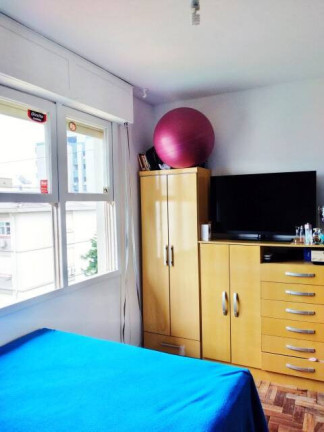 Imagem Apartamento com 2 Quartos à Venda,  em Vila Ipiranga - Porto Alegre