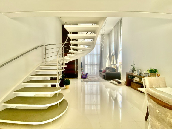 Imagem Casa com 3 Quartos à Venda, 341 m² em Pedra Branca - Palhoça Imagem Casa com 3 Quartos à Venda, 341 m² em Pedra Branca - Palhoça
