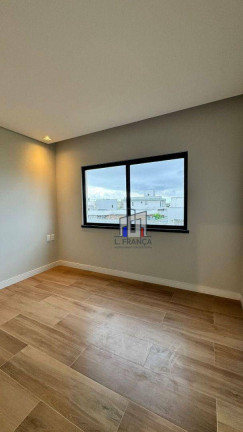 Imagem Casa com 4 Quartos à Venda, 252 m² em Coité - Eusébio