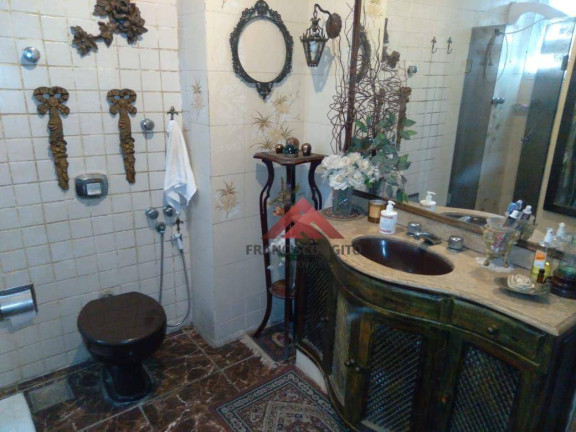 Imagem Apartamento com 3 Quartos à Venda, 130 m² em Icaraí - Niterói Imagem Apartamento com 3 Quartos à Venda, 130 m² em Icaraí - Niterói