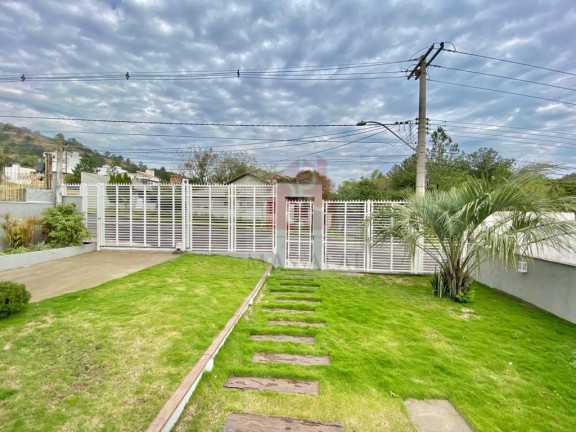 Imagem Casa com 4 Quartos à Venda, 598 m² em Espírito Santo - Porto Alegre Imagem Casa com 4 Quartos à Venda, 598 m² em Espírito Santo - Porto Alegre