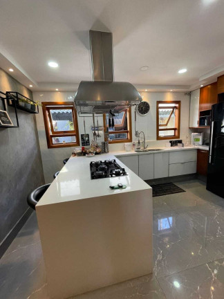 Imagem Sobrado com 3 Quartos à Venda, 380 m² em Jardim Fazenda Rincão - Arujá Imagem Sobrado com 3 Quartos à Venda, 380 m² em Jardim Fazenda Rincão - Arujá