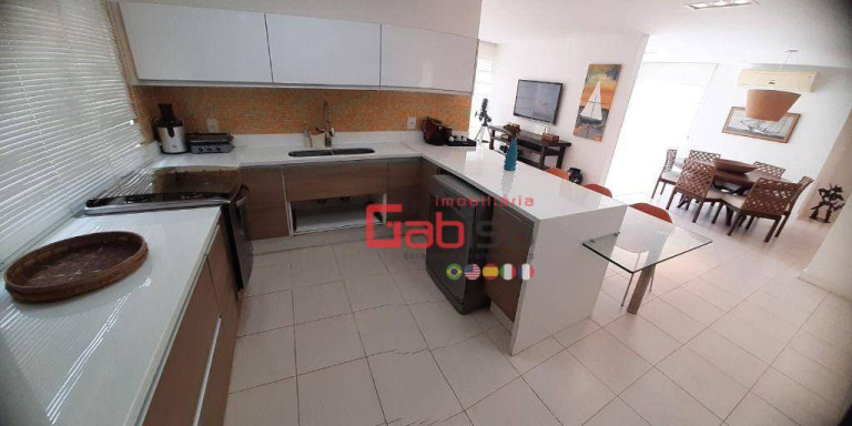 Imagem Casa com 4 Quartos à Venda, 300 m² em Ferradura - Armação Dos Búzios Imagem Casa com 4 Quartos à Venda, 300 m² em Ferradura - Armação Dos Búzios
