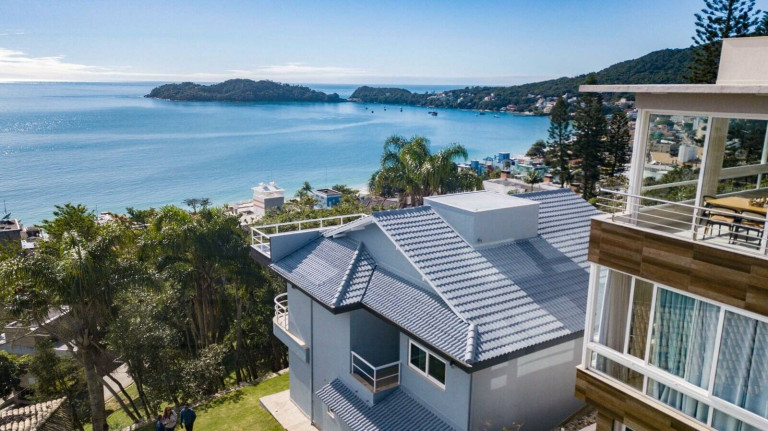 Imagem Casa com 3 Quartos à Venda, 337 m² em Bombinhas