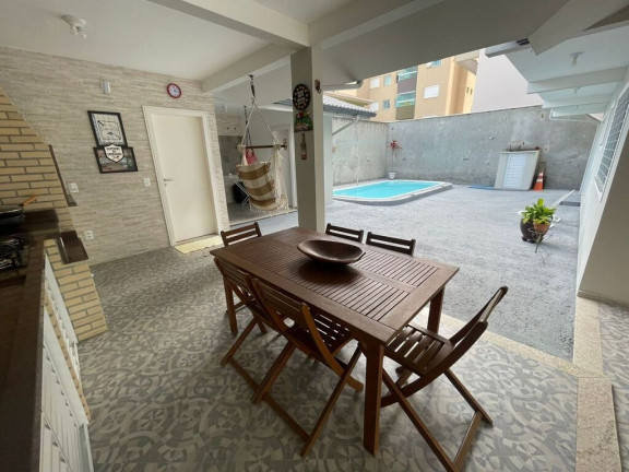 Imagem Casa com 4 Quartos à Venda, 232 m² em Governador Celso Ramos - Governador Celso Ramos