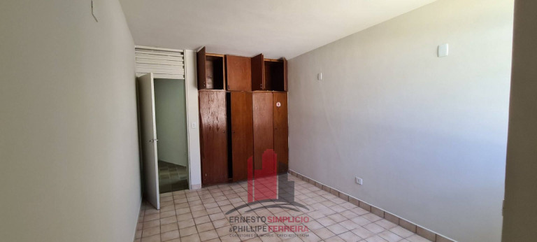 Imagem Casa com 4 Quartos à Venda, 300 m² em Tamarineira - Recife Imagem Casa com 4 Quartos à Venda, 300 m² em Tamarineira - Recife