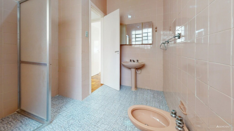 Imagem Imóvel com 3 Quartos à Venda, 108 m² em Santana - Porto Alegre Imagem Imóvel com 3 Quartos à Venda, 108 m² em Santana - Porto Alegre