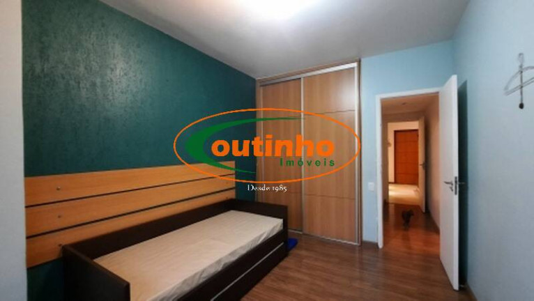 Imagem Apartamento com 4 Quartos à Venda, 171 m² em Tijuca - Rio De Janeiro Imagem Apartamento com 4 Quartos à Venda, 171 m² em Tijuca - Rio De Janeiro