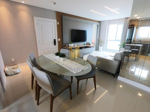 Imagem Apartamento com 3 Quartos à Venda, 133 m² em Centro - Balneário Camboriú Imagem Apartamento com 3 Quartos à Venda, 133 m² em Centro - Balneário Camboriú