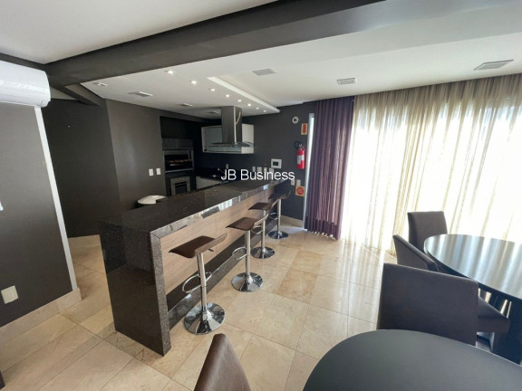 Imagem Imóvel com 3 Quartos à Venda, 136 m² em Centro - Balneário Camboriú