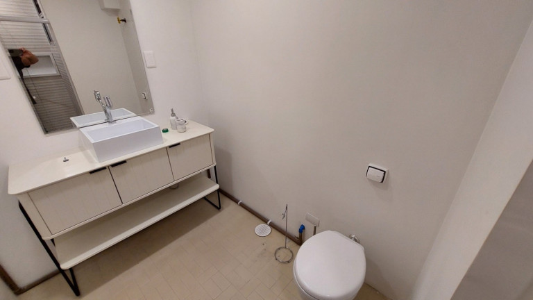 Imagem Apartamento com 2 Quartos à Venda, 76 m² em Centro - Curitiba