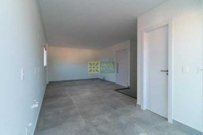 Imagem Cobertura com 2 Quartos à Venda, 85 m² em Bombas - Bombinhas Imagem Cobertura com 2 Quartos à Venda, 85 m² em Bombas - Bombinhas
