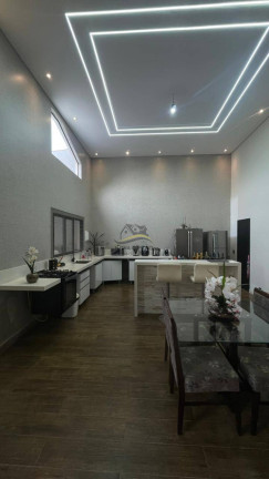 Imagem Casa com 3 Quartos à Venda, 250 m² em Medeiros - Jundiaí Imagem Casa com 3 Quartos à Venda, 250 m² em Medeiros - Jundiaí