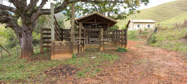 Imagem Imóvel com 3 Quartos à Venda, 205.700 m² em Bairro Córrego Do Rosário - Lorena