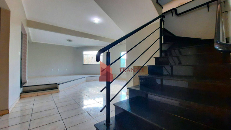 Imagem Sobrado com 4 Quartos à Venda, 350 m² em Dom Bosco - Itajaí Imagem Sobrado com 4 Quartos à Venda, 350 m² em Dom Bosco - Itajaí