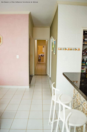 Imagem Casa com 3 Quartos à Venda, 271 m² em Piracangaguá - Taubaté