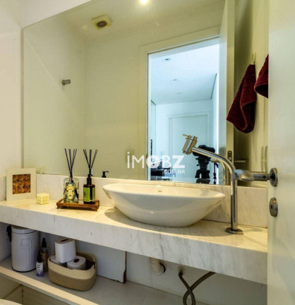 Imagem Imóvel com 3 Quartos à Venda, 263 m² em Vila Andrade - São Paulo