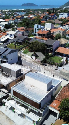 Imagem Casa com 2 Quartos à Venda, 143 m² em Ingleses Do Rio Vermelho - Florianópolis