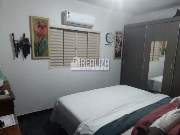 Imagem Casa com 2 Quartos à Venda, 220 m² em Cidade Ozanan - Uberaba Imagem Casa com 2 Quartos à Venda, 220 m² em Cidade Ozanan - Uberaba