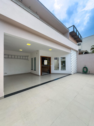 Casa com 3 Quartos à Venda, 256 m² em Colina De Laranjeiras - Serra