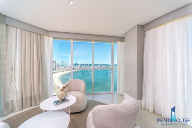 Imagem Apartamento com 4 Quartos à Venda, 238 m² em Centro - Balneário Camboriú