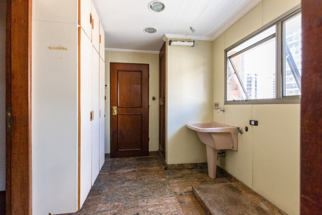 Imagem Imóvel com 4 Quartos à Venda, 425 m² em Moema - São Paulo Imagem Imóvel com 4 Quartos à Venda, 425 m² em Moema - São Paulo
