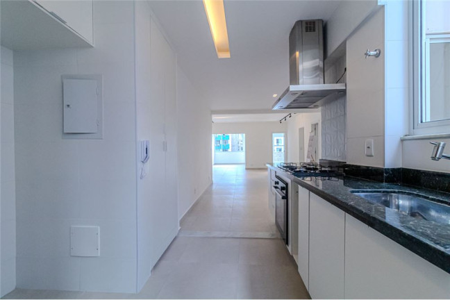 Imagem Apartamento com 3 Quartos à Venda, 133 m² em Copacabana - Rio De Janeiro Imagem Apartamento com 3 Quartos à Venda, 133 m² em Copacabana - Rio De Janeiro