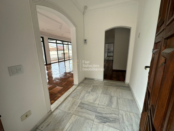 Imagem Casa com 6 Quartos à Venda, 464 m² em Centro-sul - Cuiabá Imagem Casa com 6 Quartos à Venda, 464 m² em Centro-sul - Cuiabá