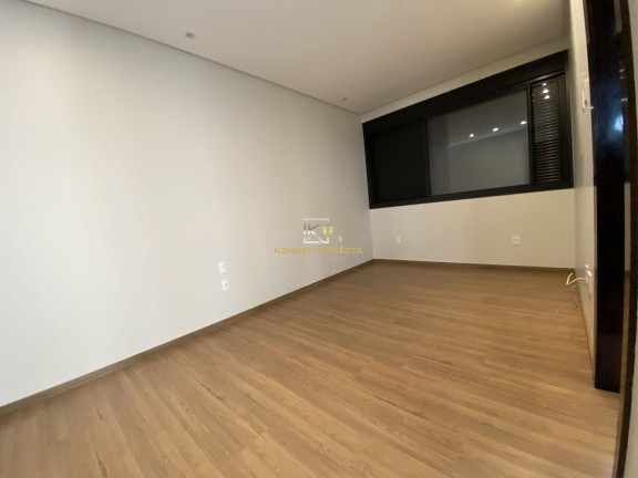 Imagem Casa com 3 Quartos à Venda, 330 m² em Chácaras Caiçaras - Patos De Minas Imagem Casa com 3 Quartos à Venda, 330 m² em Chácaras Caiçaras - Patos De Minas