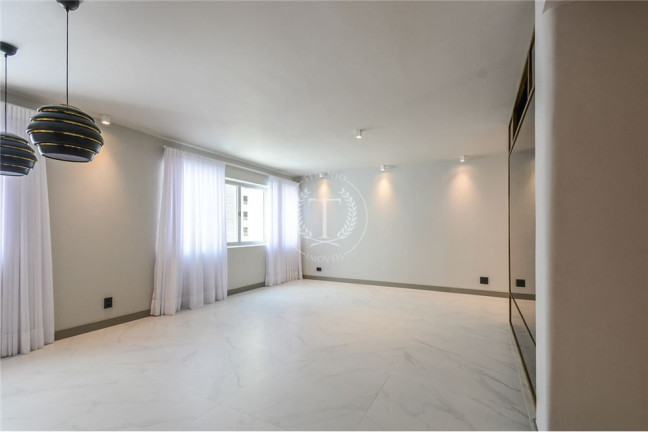Imagem Apartamento com 2 Quartos à Venda, 113 m² em Moema - São Paulo Imagem Apartamento com 2 Quartos à Venda, 113 m² em Moema - São Paulo