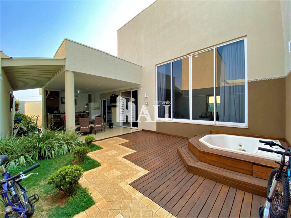 Casa com 3 Quartos à Venda, 250 m² em Golden Park Residence - Mirassol