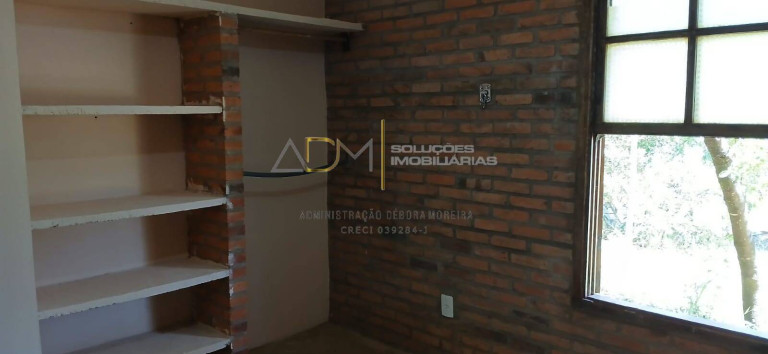 Imagem Casa com 4 Quartos para Alugar,  em Botucatu