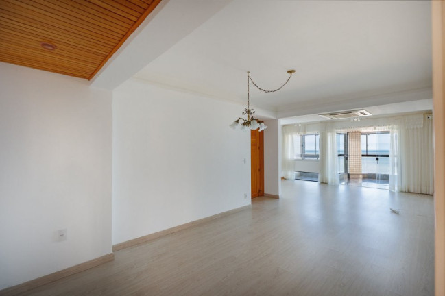 Imagem Apartamento com 3 Quartos para Alugar, 100 m² em Centro - Balneário Camboriú Imagem Apartamento com 3 Quartos para Alugar, 100 m² em Centro - Balneário Camboriú