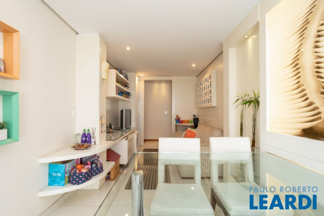 Imagem Apartamento com 4 Quartos à Venda, 235 m² em Aclimação - São Paulo Imagem Apartamento com 4 Quartos à Venda, 235 m² em Aclimação - São Paulo