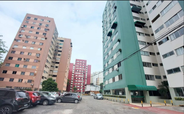 Apartamento com 2 Quartos à Venda, 70 m² em Costa Azul - Salvador