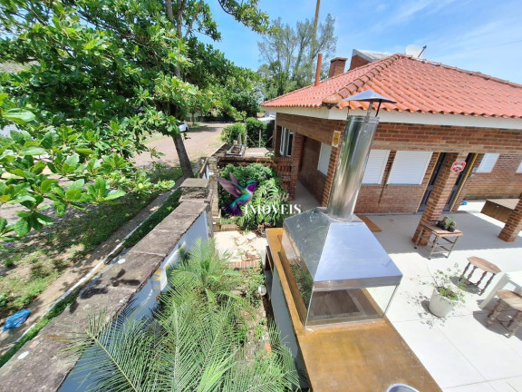 Imagem Casa com 3 Quartos à Venda, 126 m² em Centro - Torres