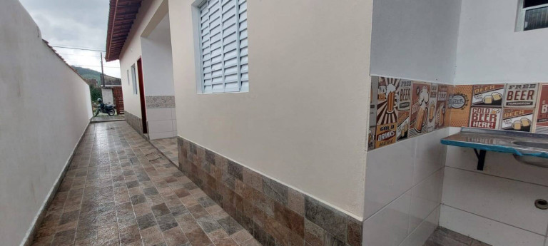 Imagem Casa com 2 Quartos à Venda, 60 m² em Jardim Leonor - Mongaguá