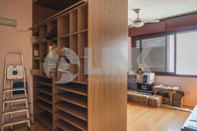 Imagem Casa com 5 Quartos à Venda, 297 m² em Chácara Das Pedras - Porto Alegre