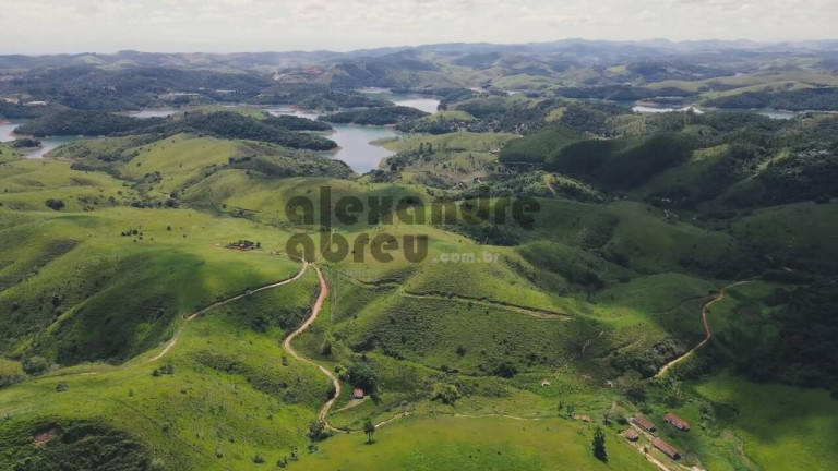 Imagem Fazenda à Venda, 130 m² em Santa Branca Imagem Fazenda à Venda, 130 m² em Santa Branca